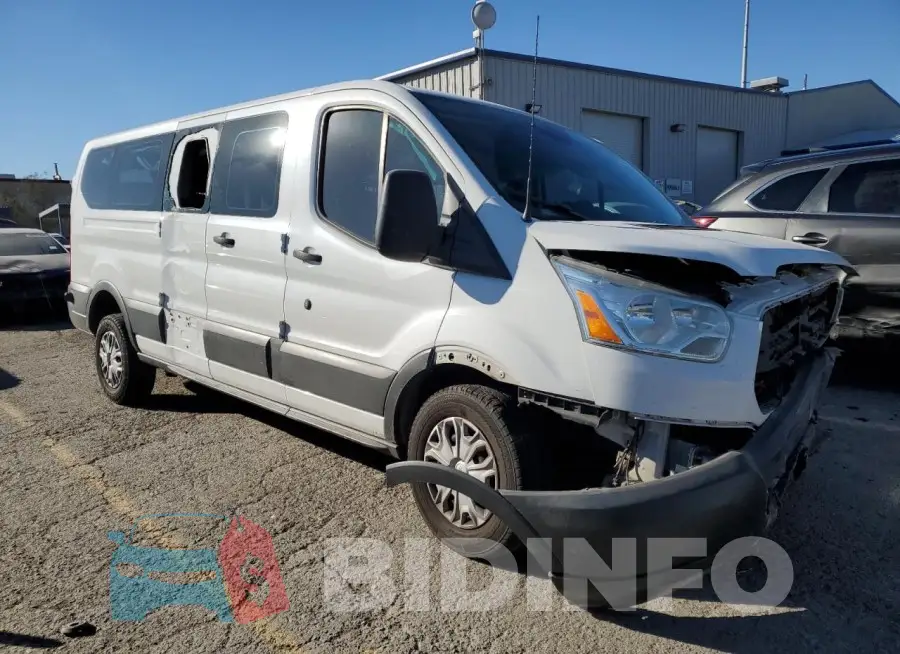 1FBZX2ZM3HKA56233 Photo# 4