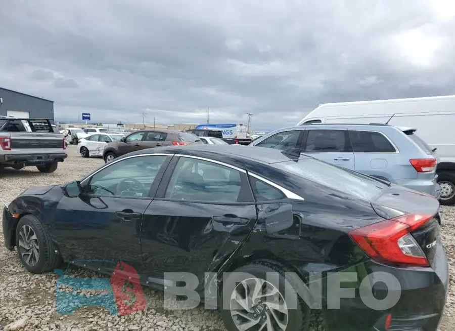 19XFC2F79JE044198 Photo# 2