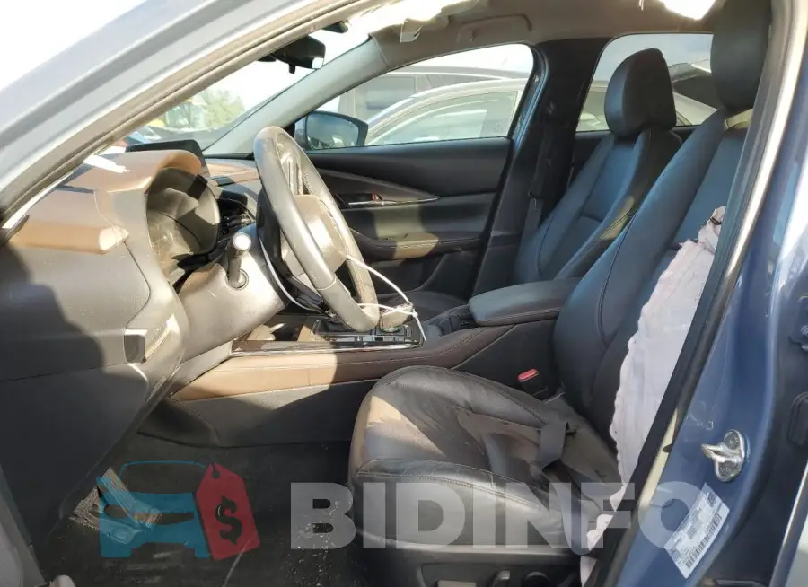 3MVDMBDM2MM220739 Photo# 7