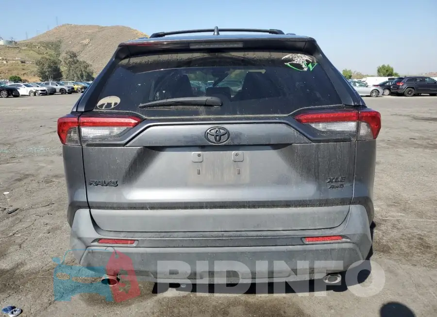 2T3A1RFV2MC188533 Photo# 6
