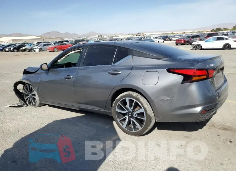 1N4BL4CV2KC157583 Photo# 2