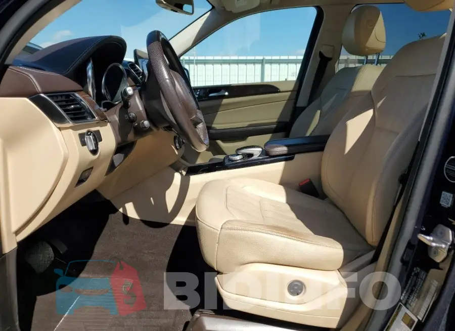 4JGDF6EE8JB135543 Photo# 7