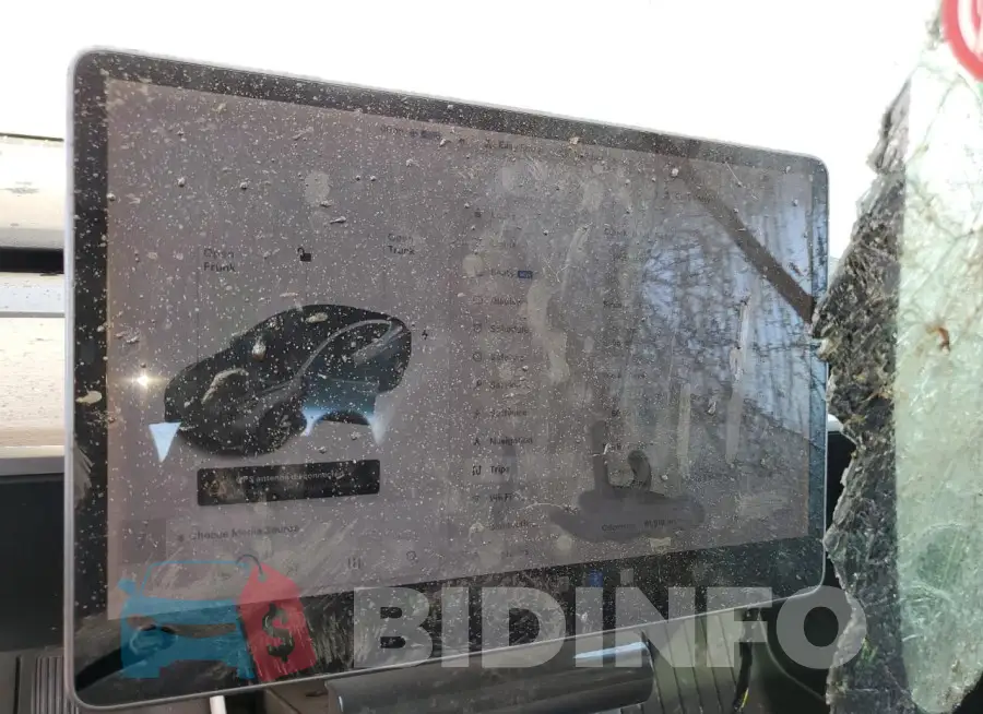 5YJ3E1EB6LF638063 Photo# 9