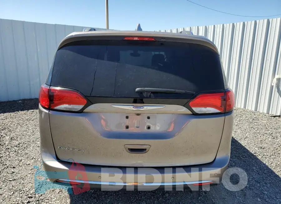 2C4RC1EG1HR720919 Photo# 6