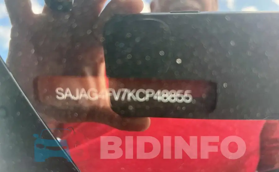 SAJAG4FV7KCP48855 Photo# 10