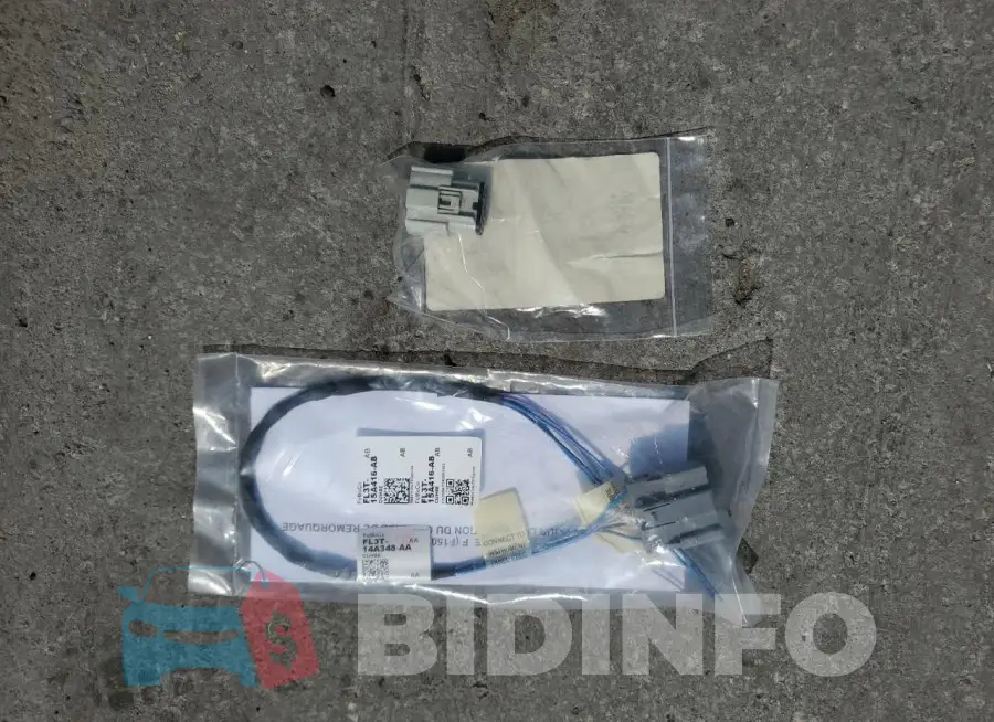 1FTEW1CGXJFC10932 Photo# 12