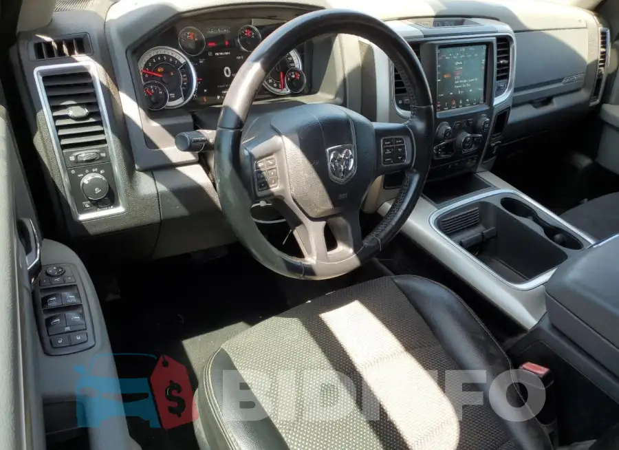 1C6RR6LT5JS251762 Photo# 8