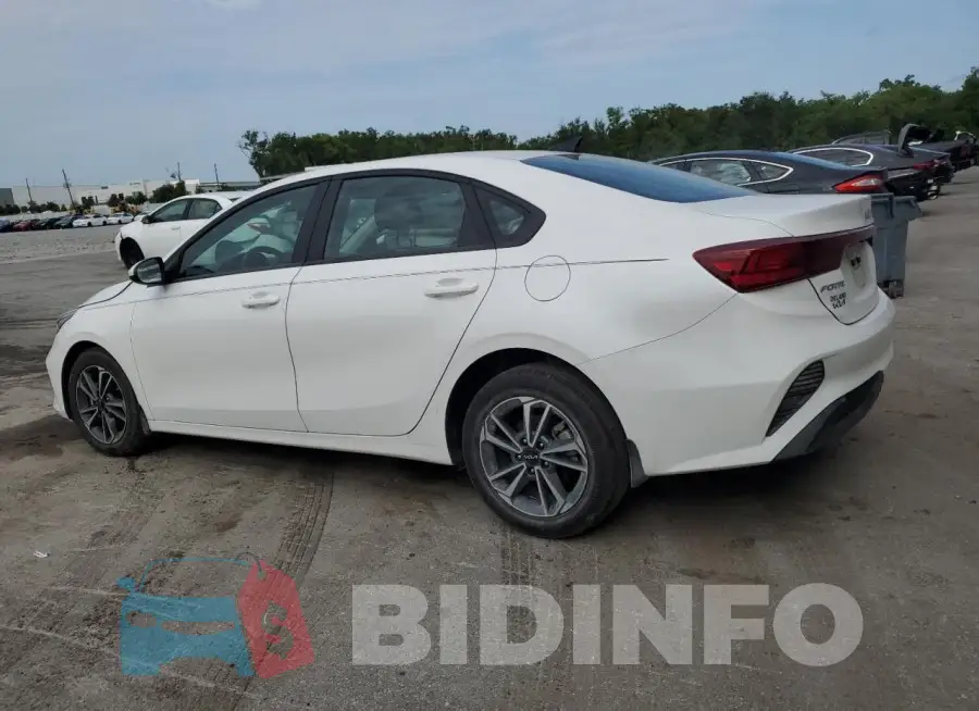 3KPF24AD3PE661259 Photo# 2