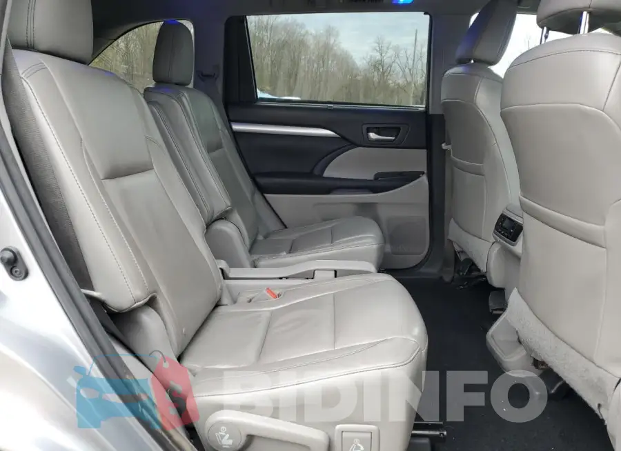 5TDJKRFH9GS226481 Photo# 11