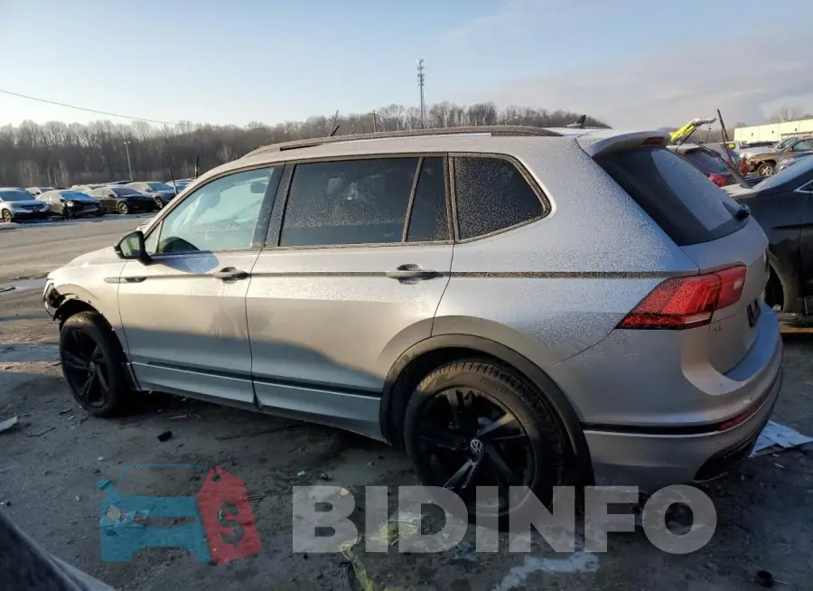 3VVCB7AX5RM129682 Photo# 2