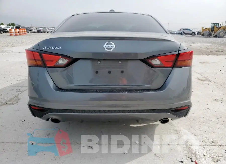 1N4BL4CV3KC256462 Photo# 6