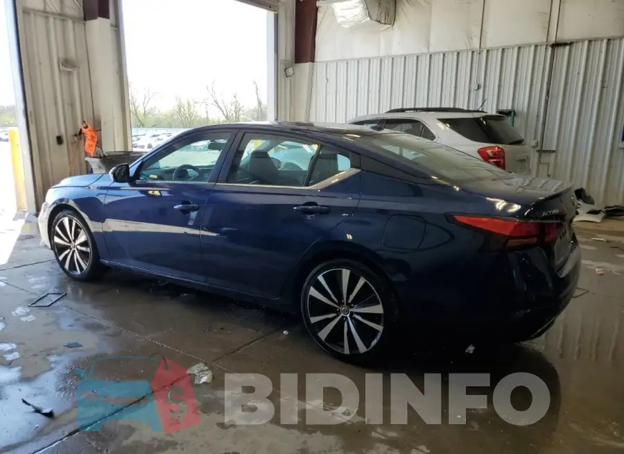 1N4BL4CV7KC132484 Photo# 2