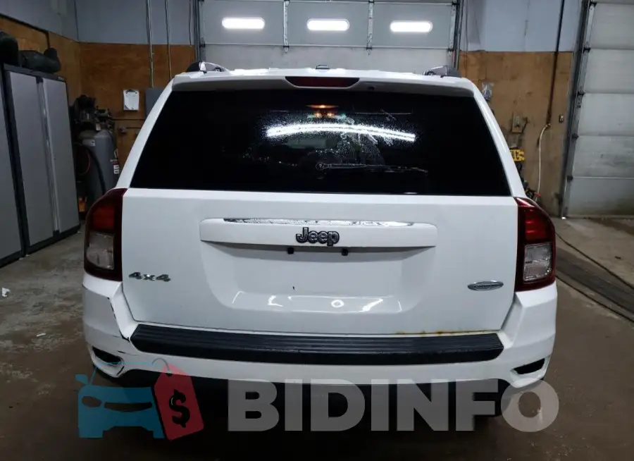 1C4NJDEB2HD204405 Photo# 6
