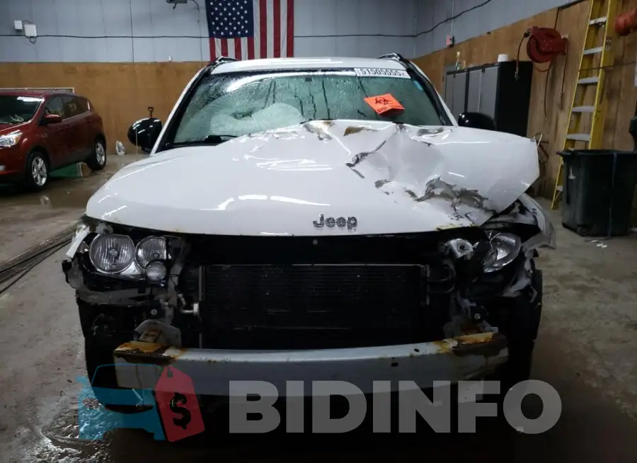 1C4NJDEB2HD204405 Photo# 5