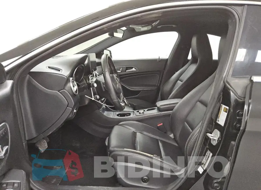 WDDSJ4EB2JN524719 Photo# 7
