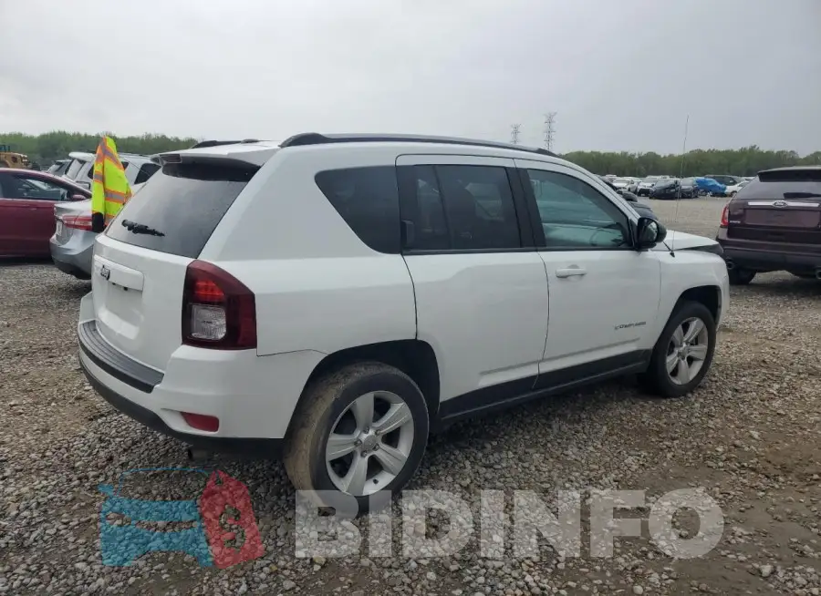 1C4NJCBA0GD726535 Photo# 3