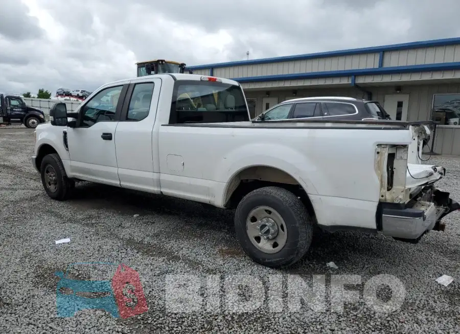 1FT7X2A62HEB67273 Photo# 2