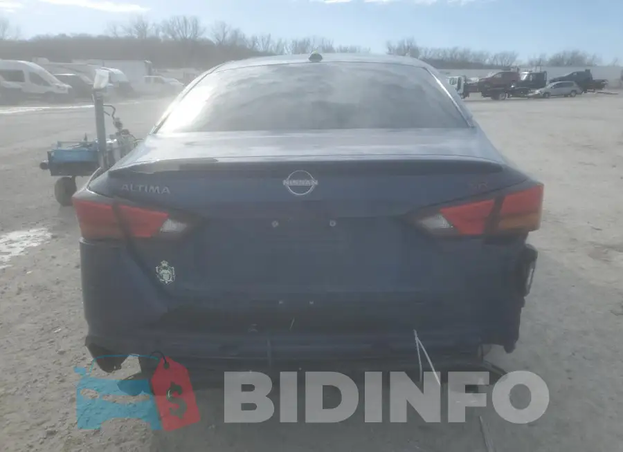 1N4BL4CV4PN393731 Photo# 6