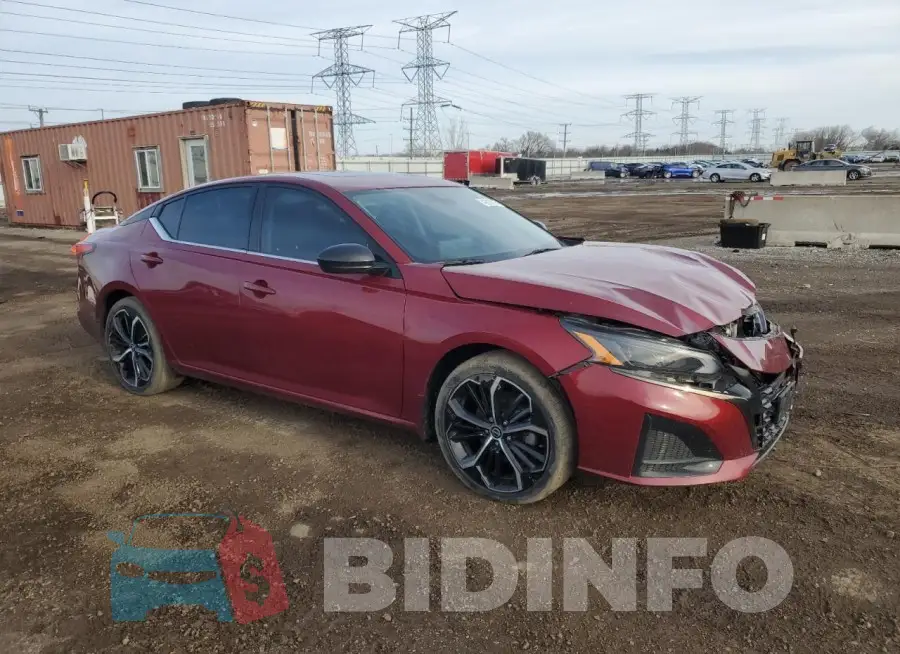 1N4BL4CV6PN333353 Photo# 4
