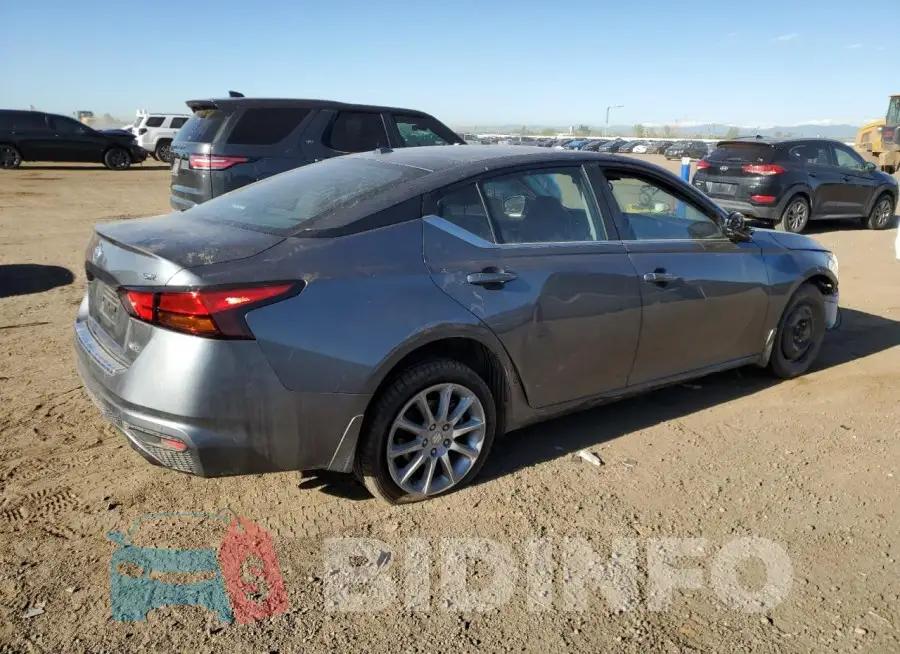 1N4BL4CW1LN308671 Photo# 3