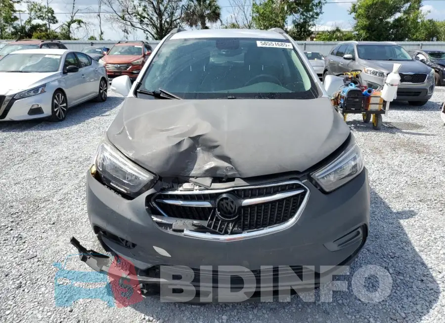 KL4CJASB7JB537267 Photo# 5