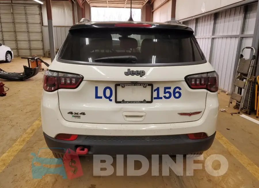 3C4NJDDB4LT119165 Photo# 6