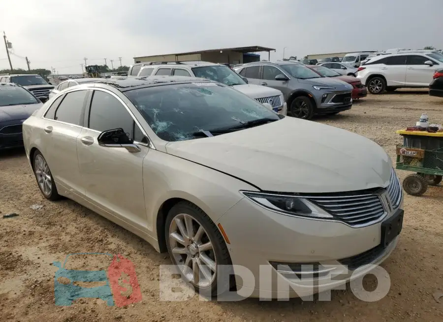 3LN6L2LU9GR615213 Photo# 4