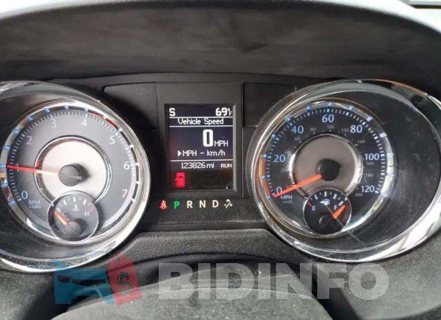 2C4RC1JG1GR159903 Photo# 9