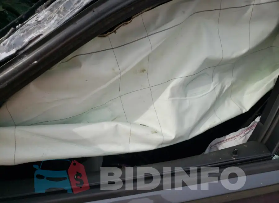 WBA8E5C54JA506786 Photo# 7