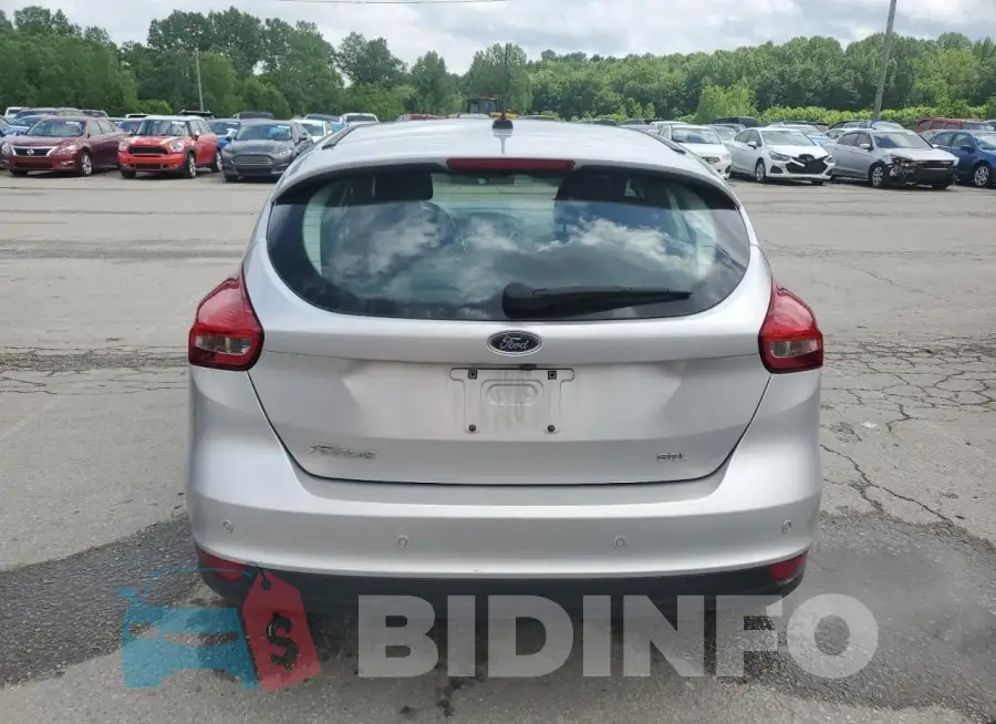 1FADP3M2XHL295327 Photo# 6