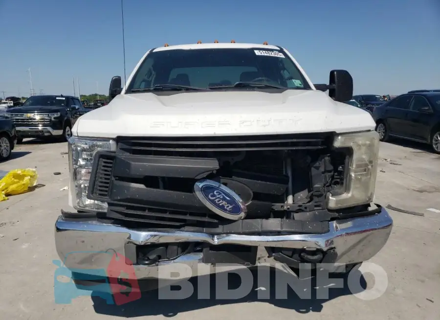 1FT7X2A63HED99137 Photo# 5