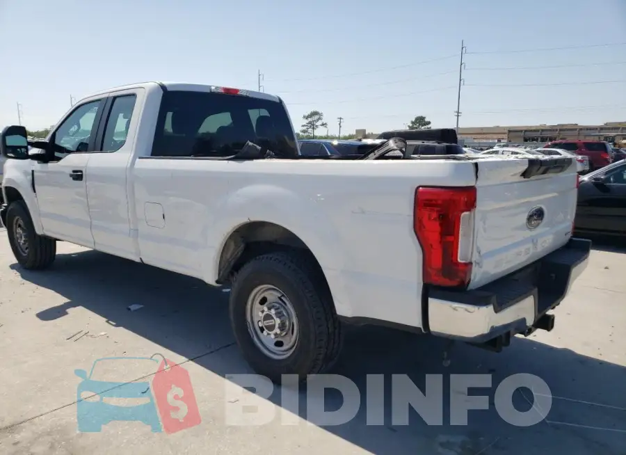 1FT7X2A63HED99137 Photo# 2