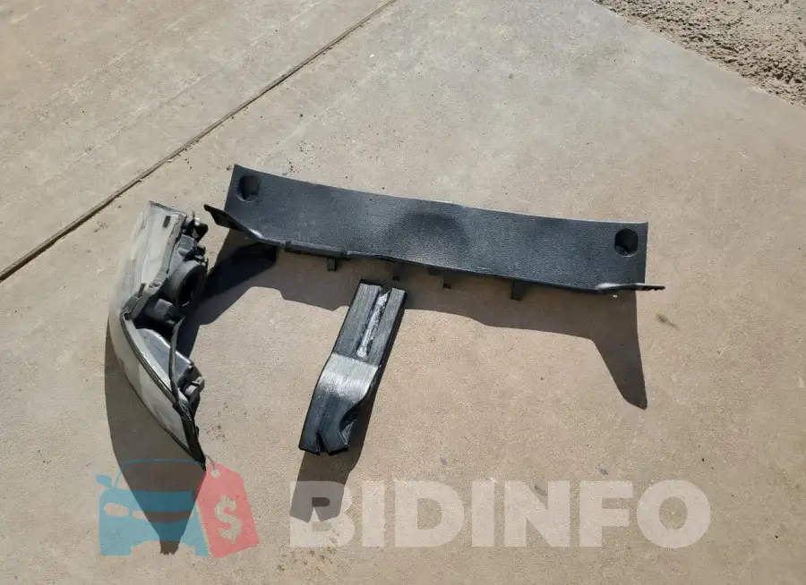 5YFB4MDEXRP108882 Photo# 12