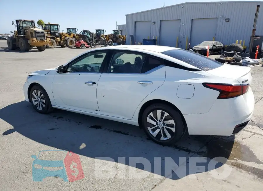 1N4BL4BV1PN346027 Photo# 2