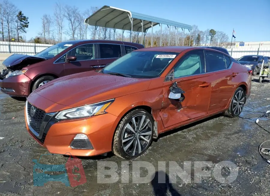 1N4BL4CV1MN382472 Photo# 1