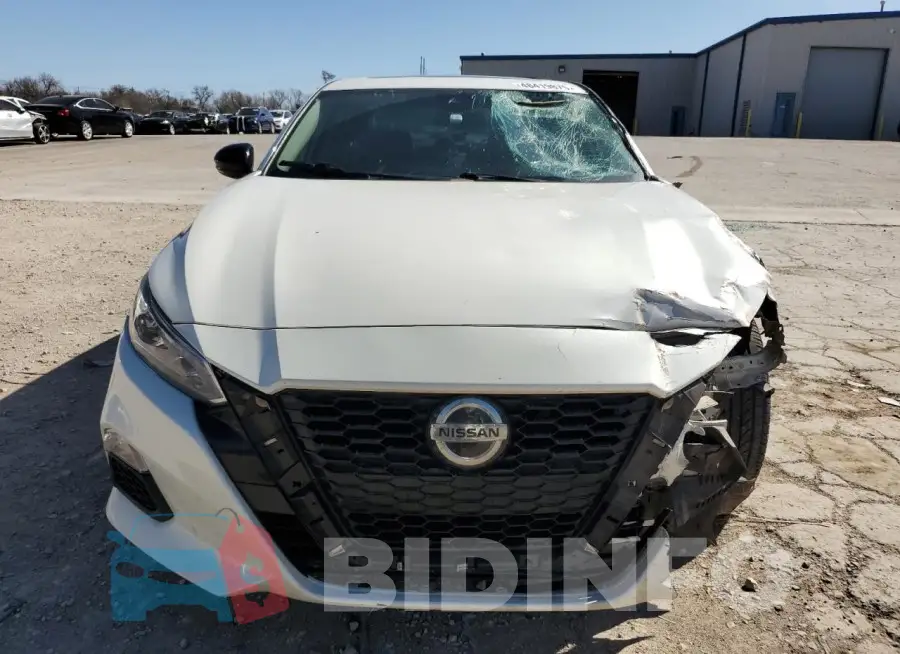 1N4BL4CV6LC125057 Photo# 5