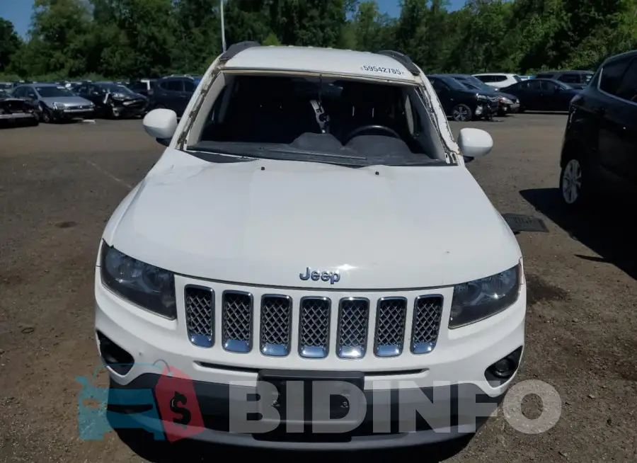 1C4NJDEB6GD558474 Photo# 5
