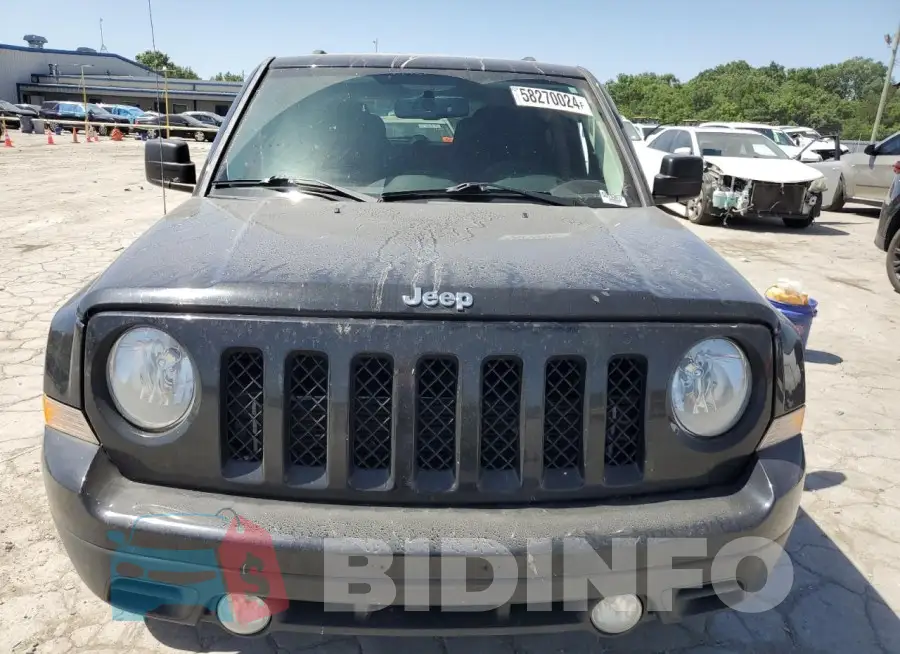 1C4NJPBBXGD763477 Photo# 5