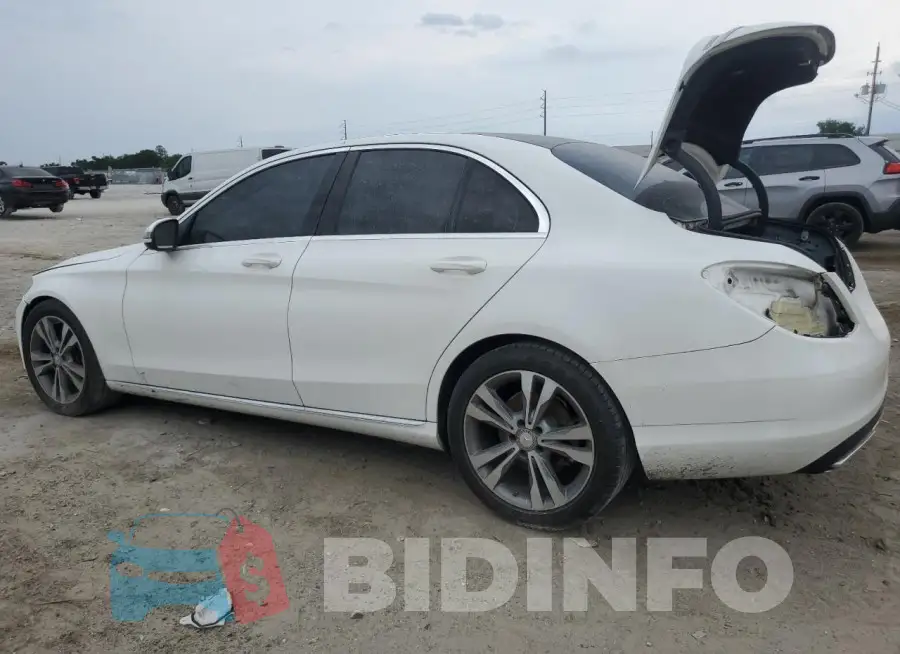 WDDWF4JB2GR151708 Photo# 2