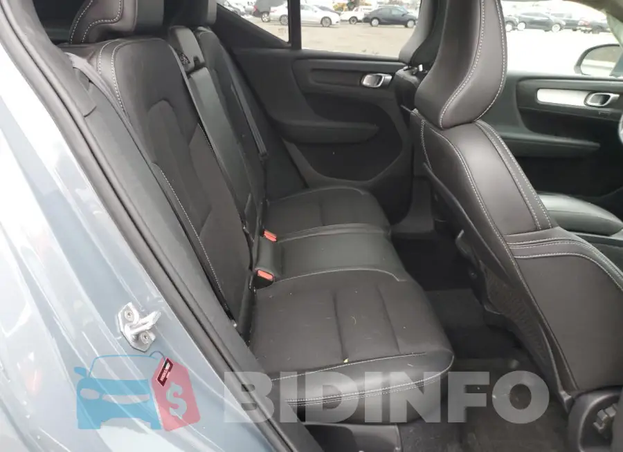 YV4162UK3L2180557 Photo# 10