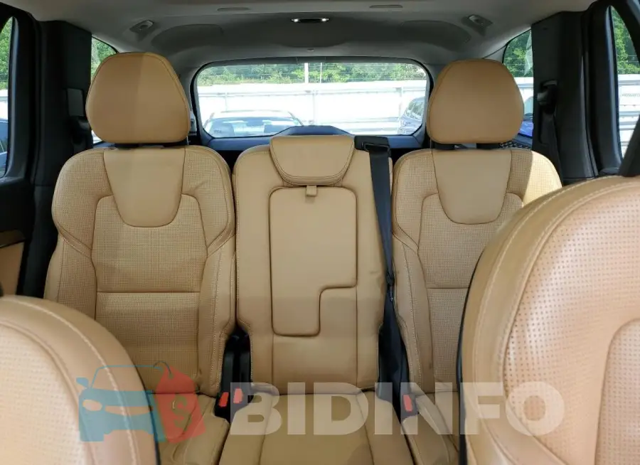 YV4A22PL4G1027827 Photo# 10
