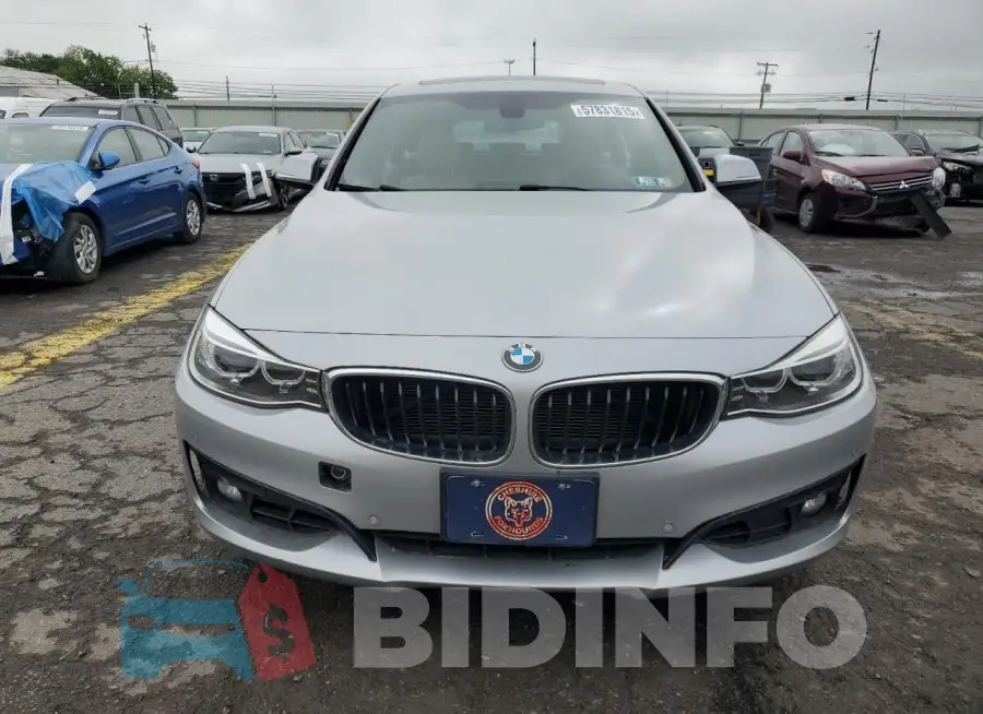 WBA8Z5C5XGG502073 Photo# 5