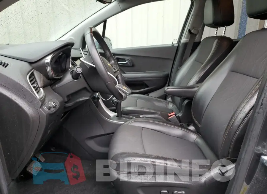 KL7CJLSB7JB619353 Photo# 7