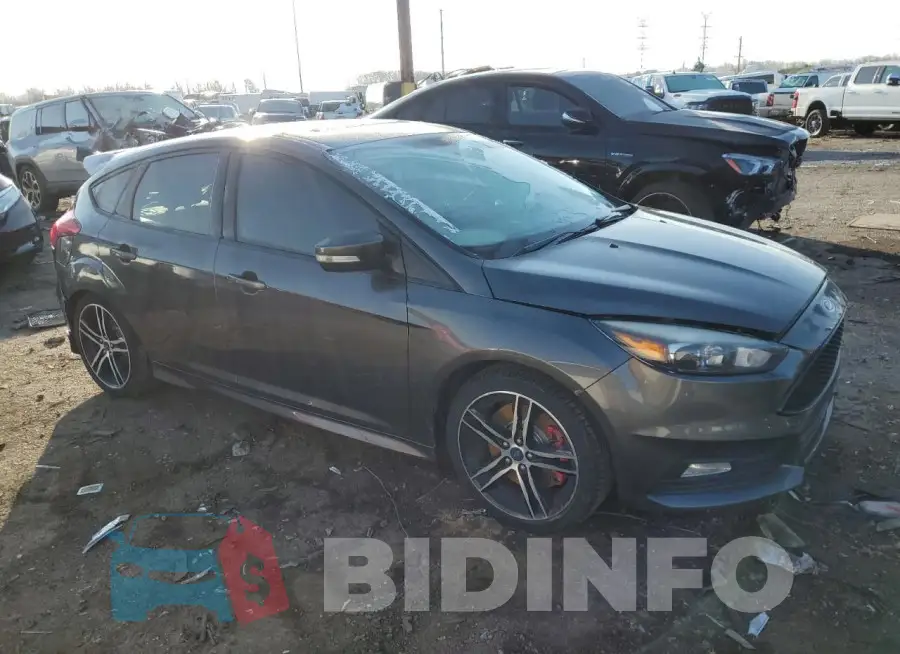 1FADP3L90GL266089 Photo# 4