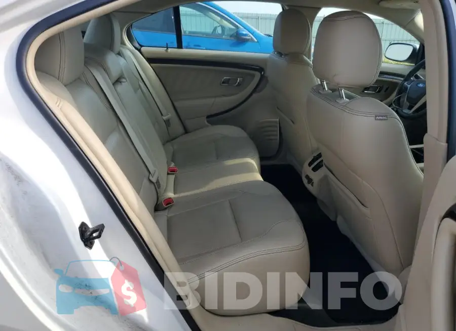 1FAHP2J8XGG123763 Photo# 10