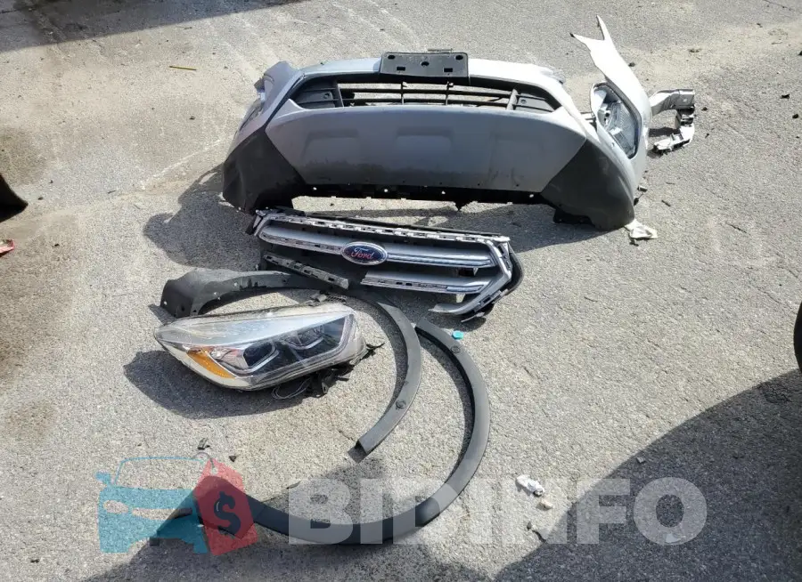 1FMCU9J97KUB49368 Photo# 13