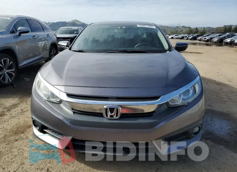 19XFC1F30GE206154 Photo# 5