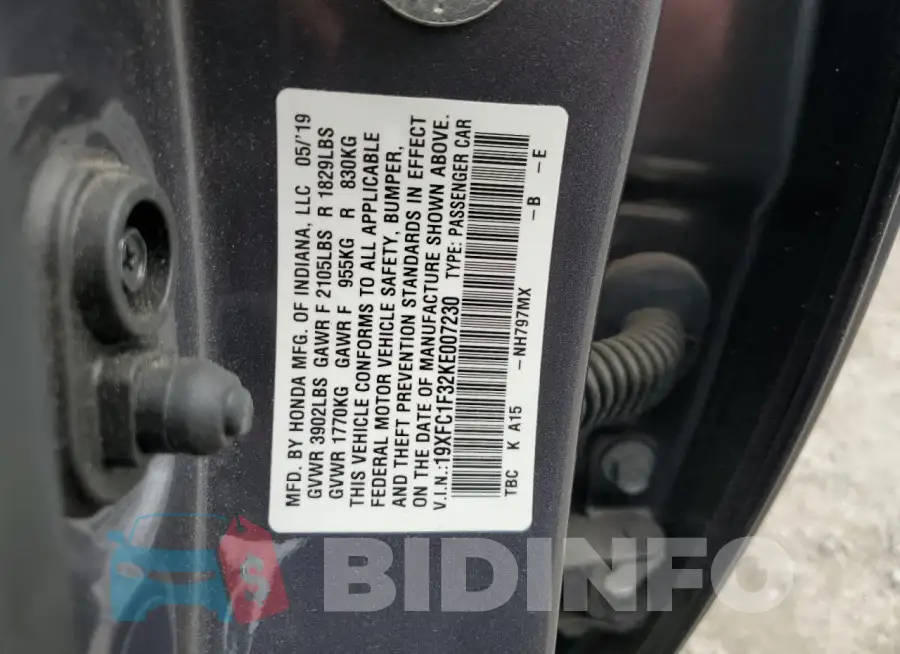 19XFC1F32KE007230 Photo# 12