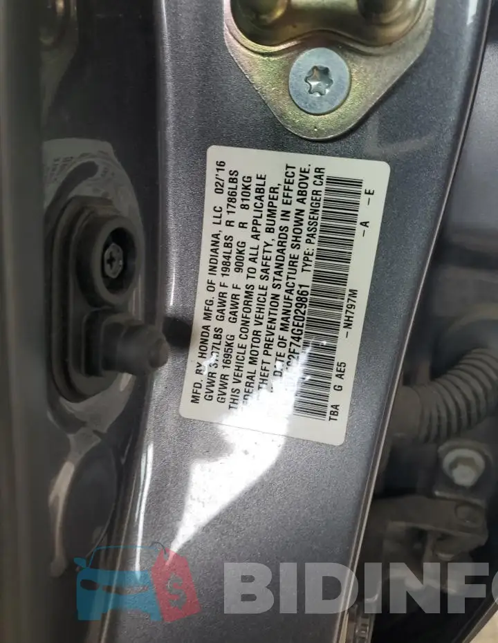19XFC2F74GE029861 Photo# 12