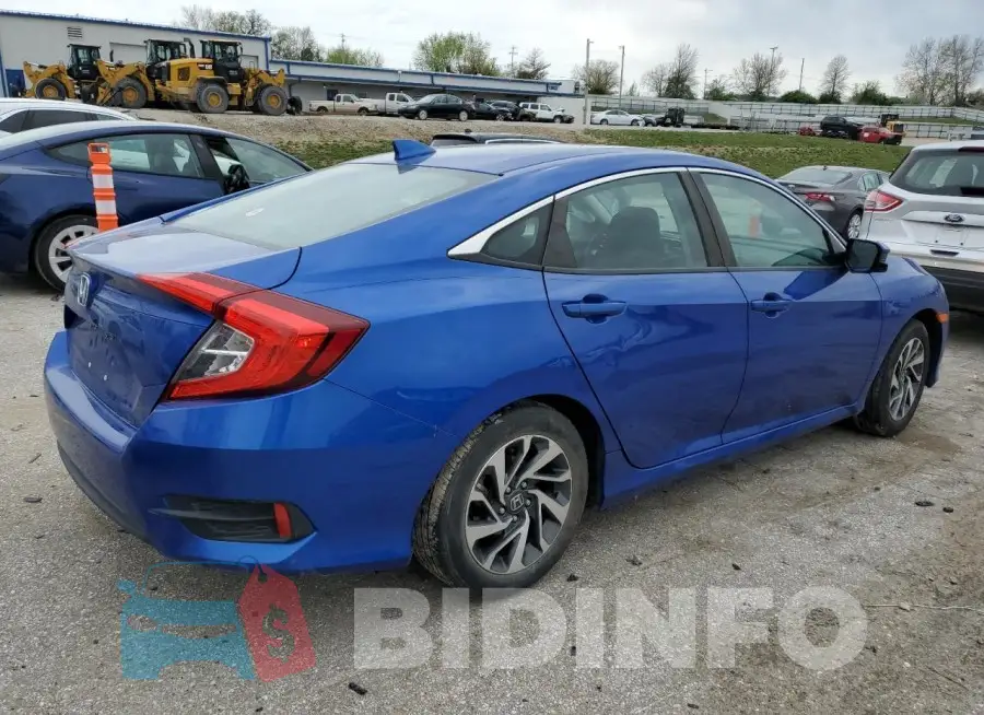 19XFC2F74HE008526 Photo# 3